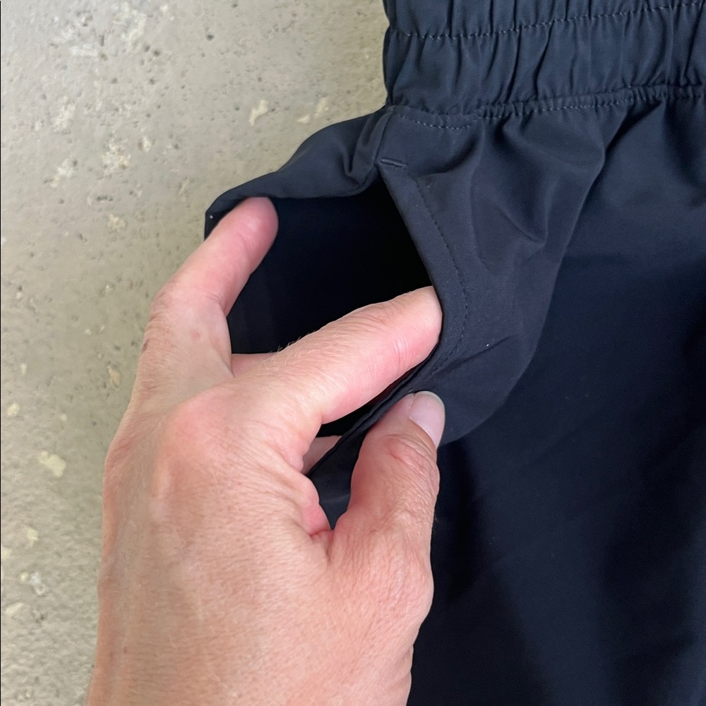 Like new Aerie Black High-Waisted Shorts - Picture 4 of 13